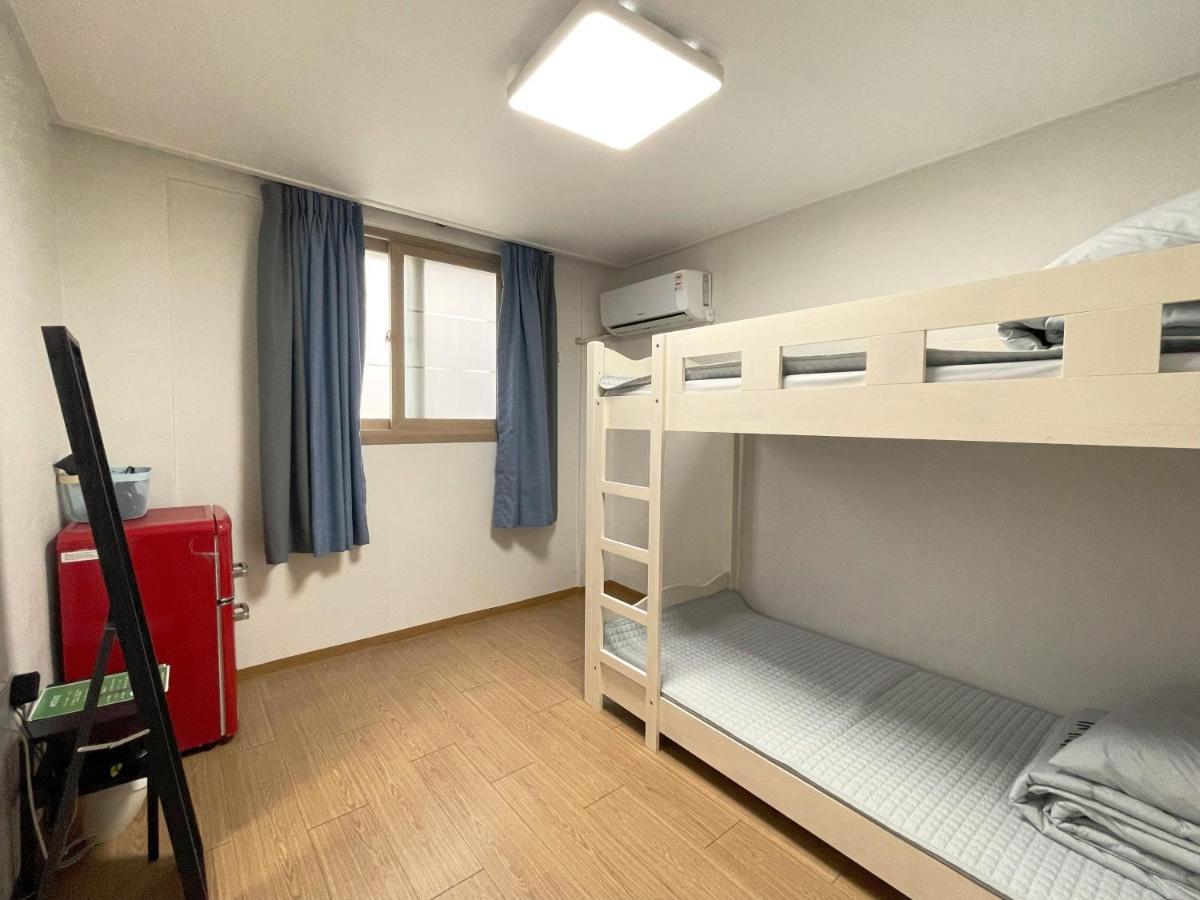 Inhere Guesthouse Кьонджу Екстер'єр фото